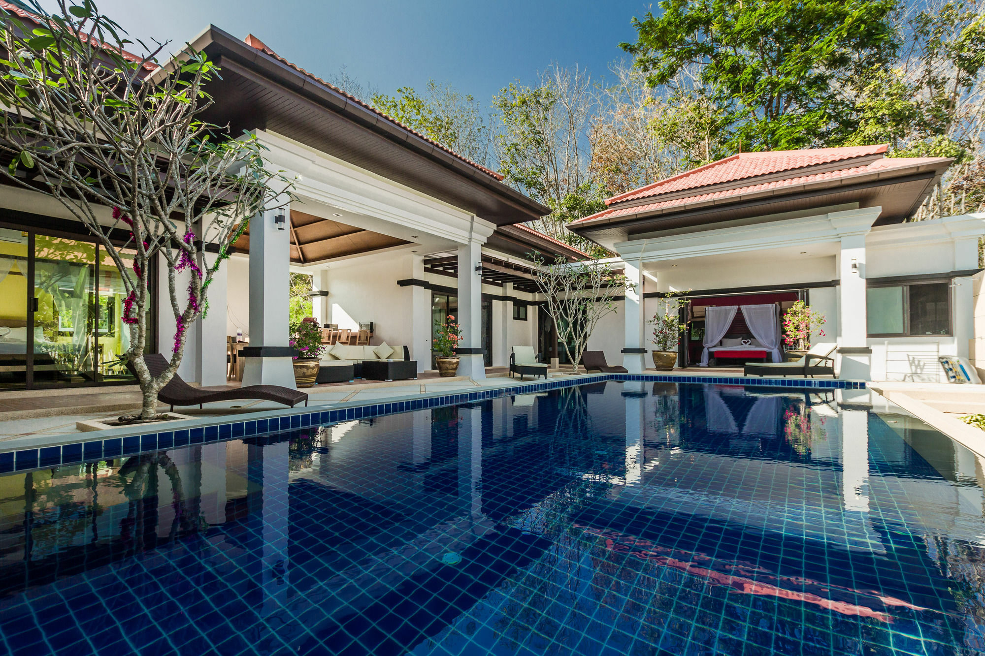 Jewels Villas Phuket Praia de Surin Exterior foto