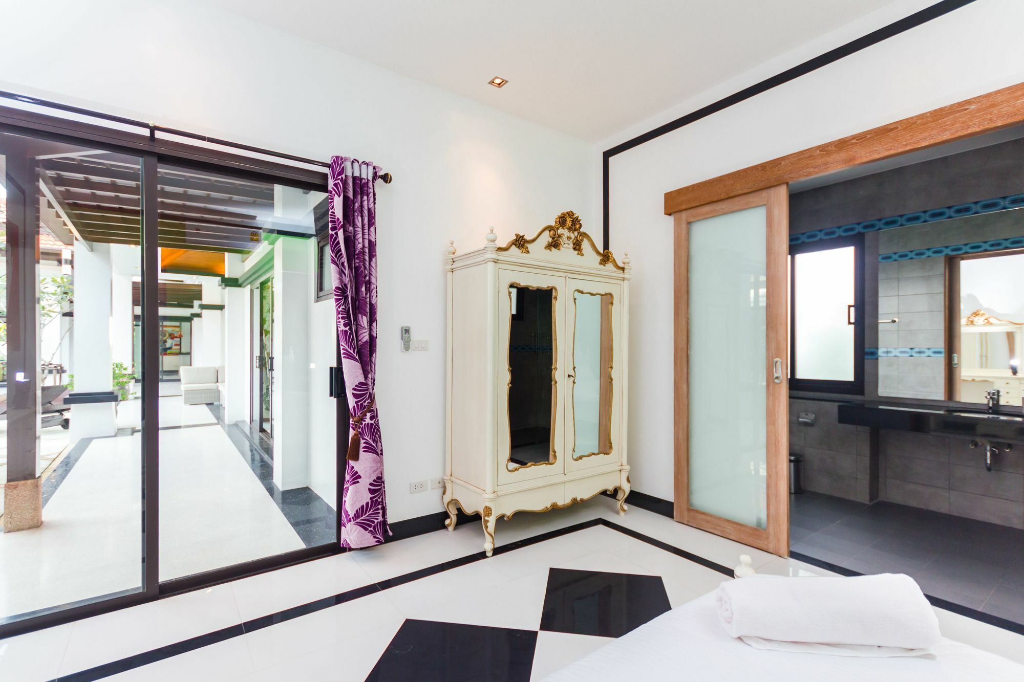 Jewels Villas Phuket Praia de Surin Exterior foto