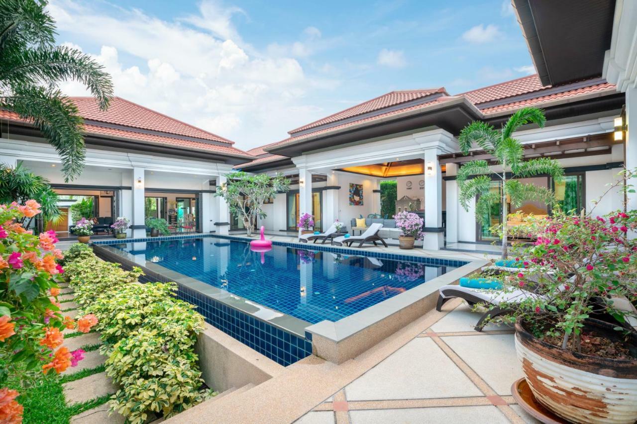 Jewels Villas Phuket Praia de Surin Exterior foto