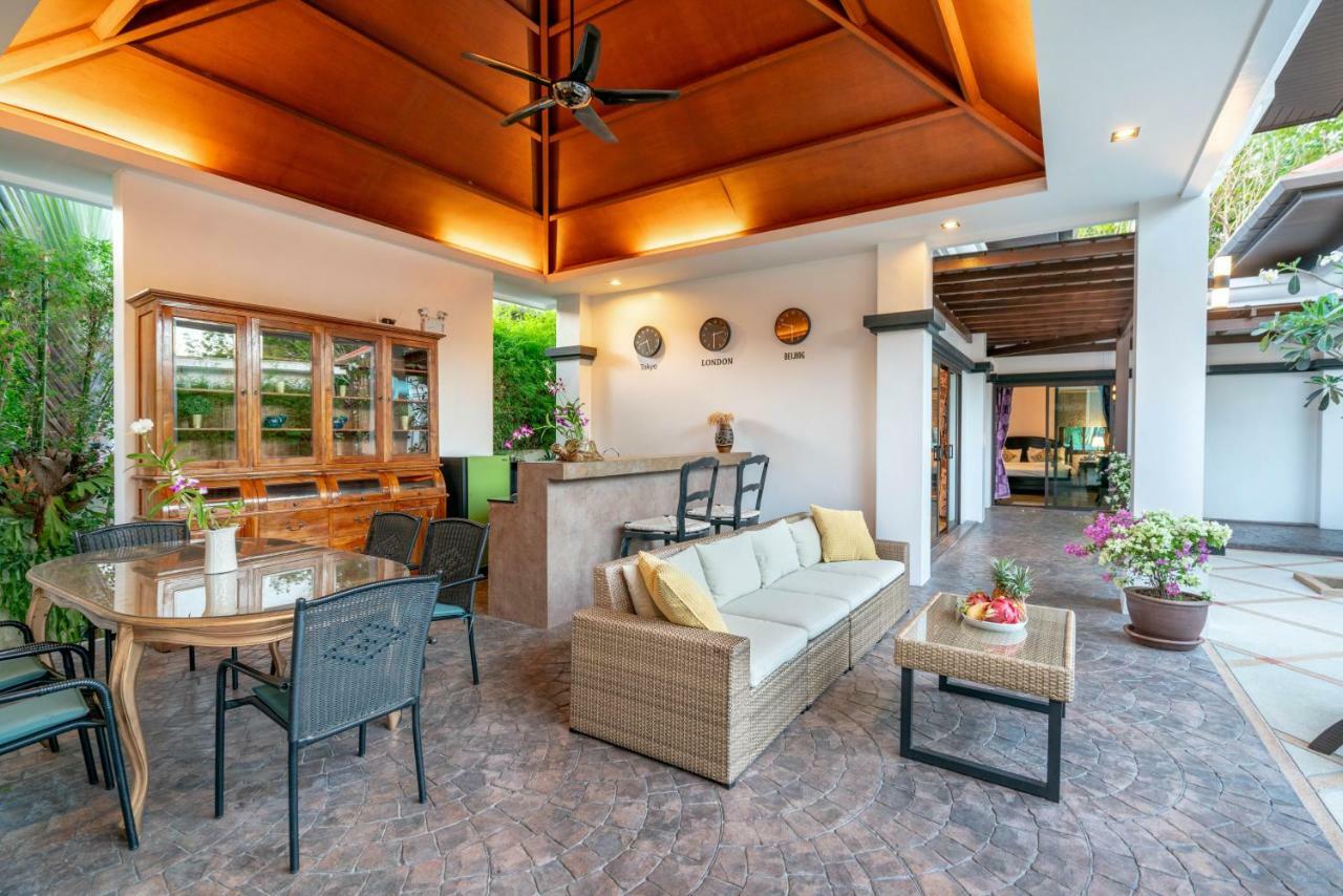 Jewels Villas Phuket Praia de Surin Exterior foto
