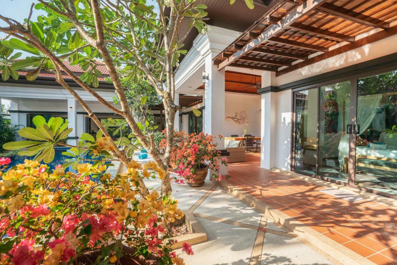 Jewels Villas Phuket Praia de Surin Exterior foto
